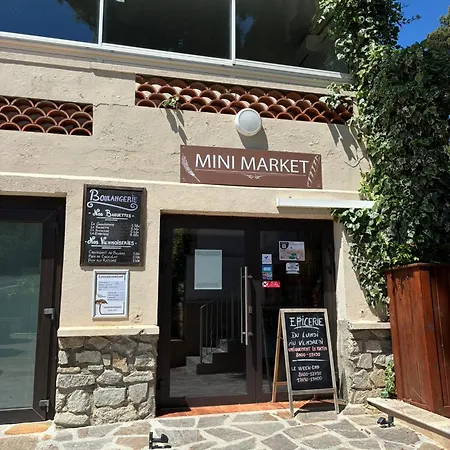 Plein De Charme Au Calme Pres De St Tropez Σαλέ *
